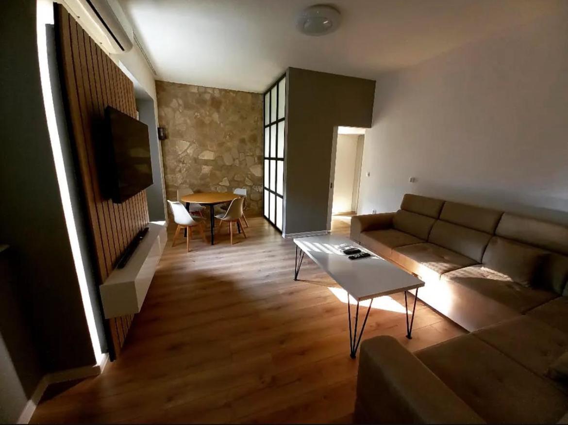 Apartment Stone Mostar Bagian luar foto